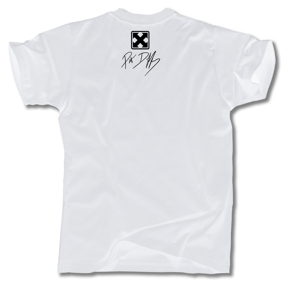 The Minuteman DUFFY STREET SCENE TEE is a white shirt with a black "X" in a square and “Px Dills” text on the back—ideal for fans of Hall of Fame skateboarding and classic H-Street style.